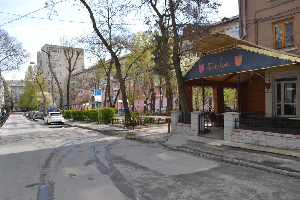 Executive Suite In The Centre Ternopil Bagian luar foto