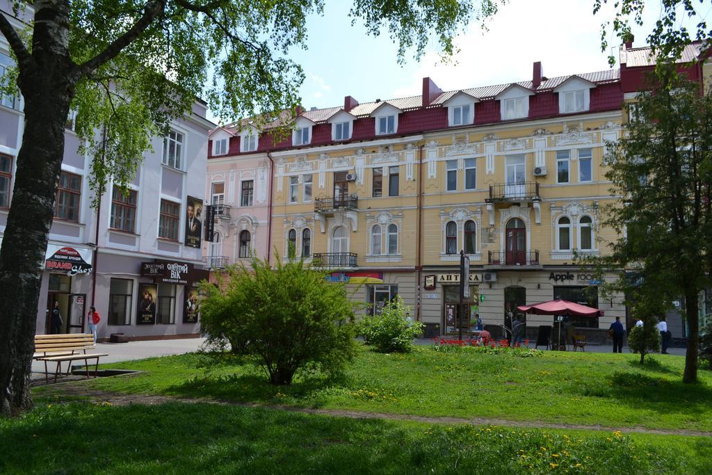 Executive Suite In The Centre Ternopil Bagian luar foto